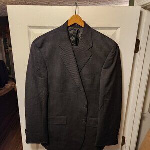 Chaps by Ralph Lauren men's charcoal 100%wool 2pc suit size: 44R  pants: 38/28